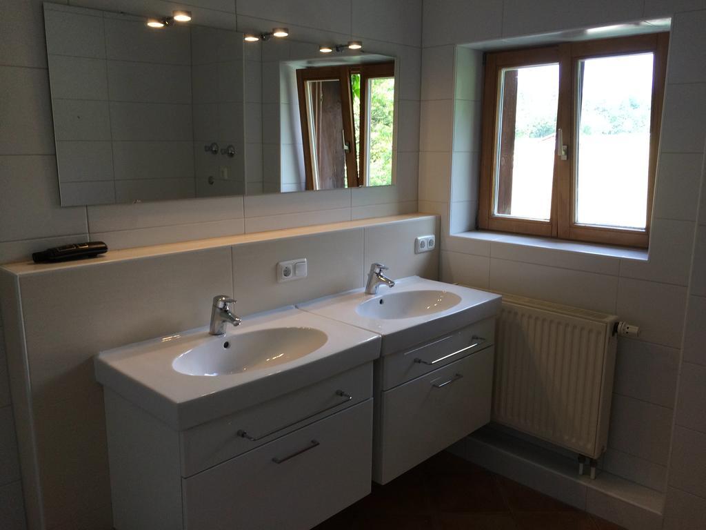 Gaestehaus Brandnerhof Garmisch-Partenkirchen Room photo