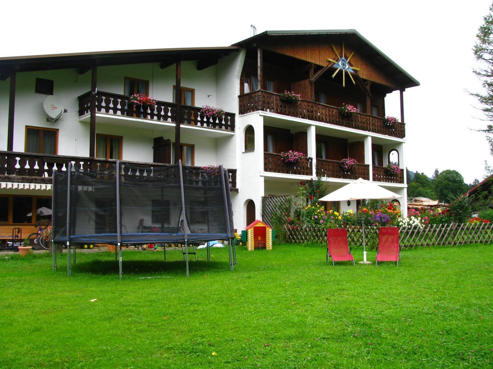 Gaestehaus Brandnerhof Garmisch-Partenkirchen Exterior photo